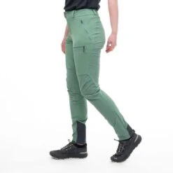 Bergans Of Norway Pantalon Rabot V2 Softshell - Vert Jade Foncé - Femmes -Magasin D'Équipement De Chasse bergans of norway pantalon rabot v2 softshell vert jade fonce femmes 2