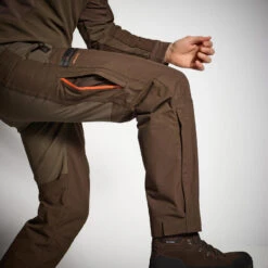 PANTALON CHASSE IMPERMÉABLE RENFORT MARRON 900 BÉCASSE -Magasin D'Équipement De Chasse pantalon chasse impermeable renfort marron 900 becasse 5