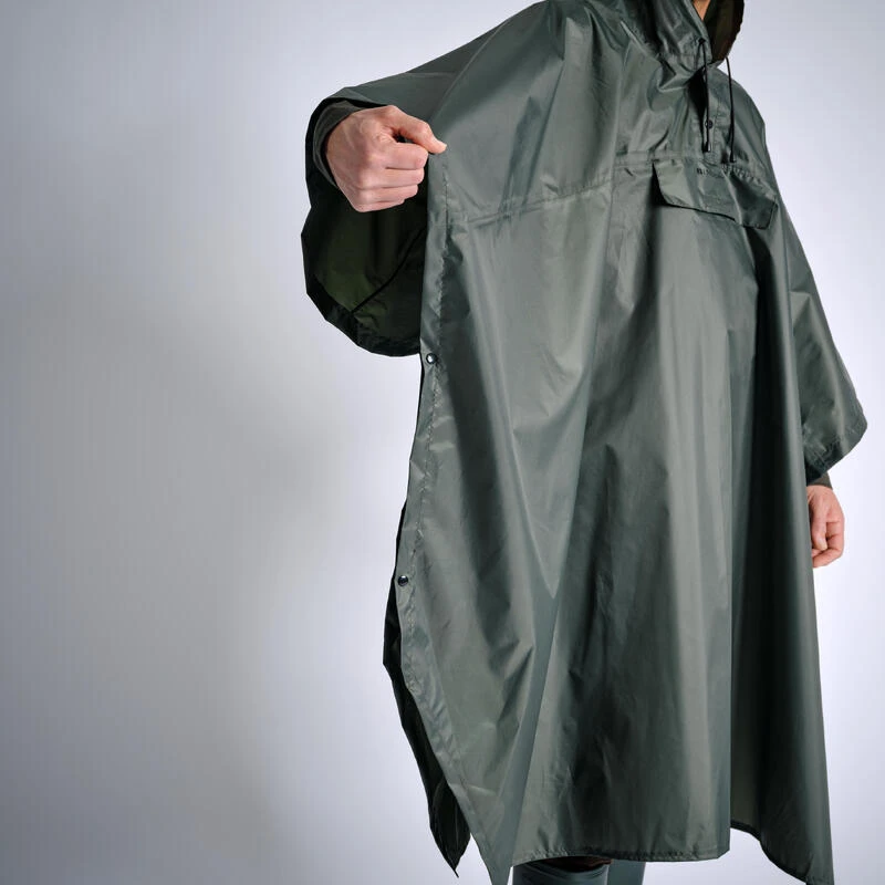PONCHO LONG IMPERMEABLE 500 VERT 6 PONCHO LONG IMPERMEABLE 500 VERT – Image 4